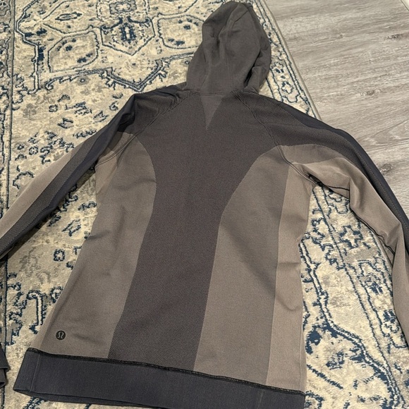 LULULEMON DEFINE JACKET WITH HOOD - Picture 5 of 5